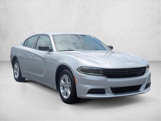 Used 2023 Dodge Charger SXT image 2