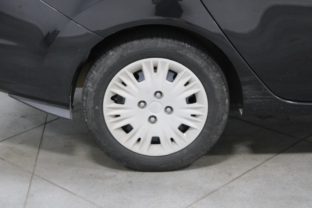 Used 2015 Ford Fiesta S FWD image 12
