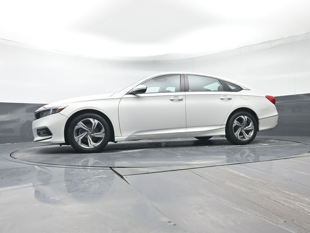 Used 2019 Honda Accord EX image 32