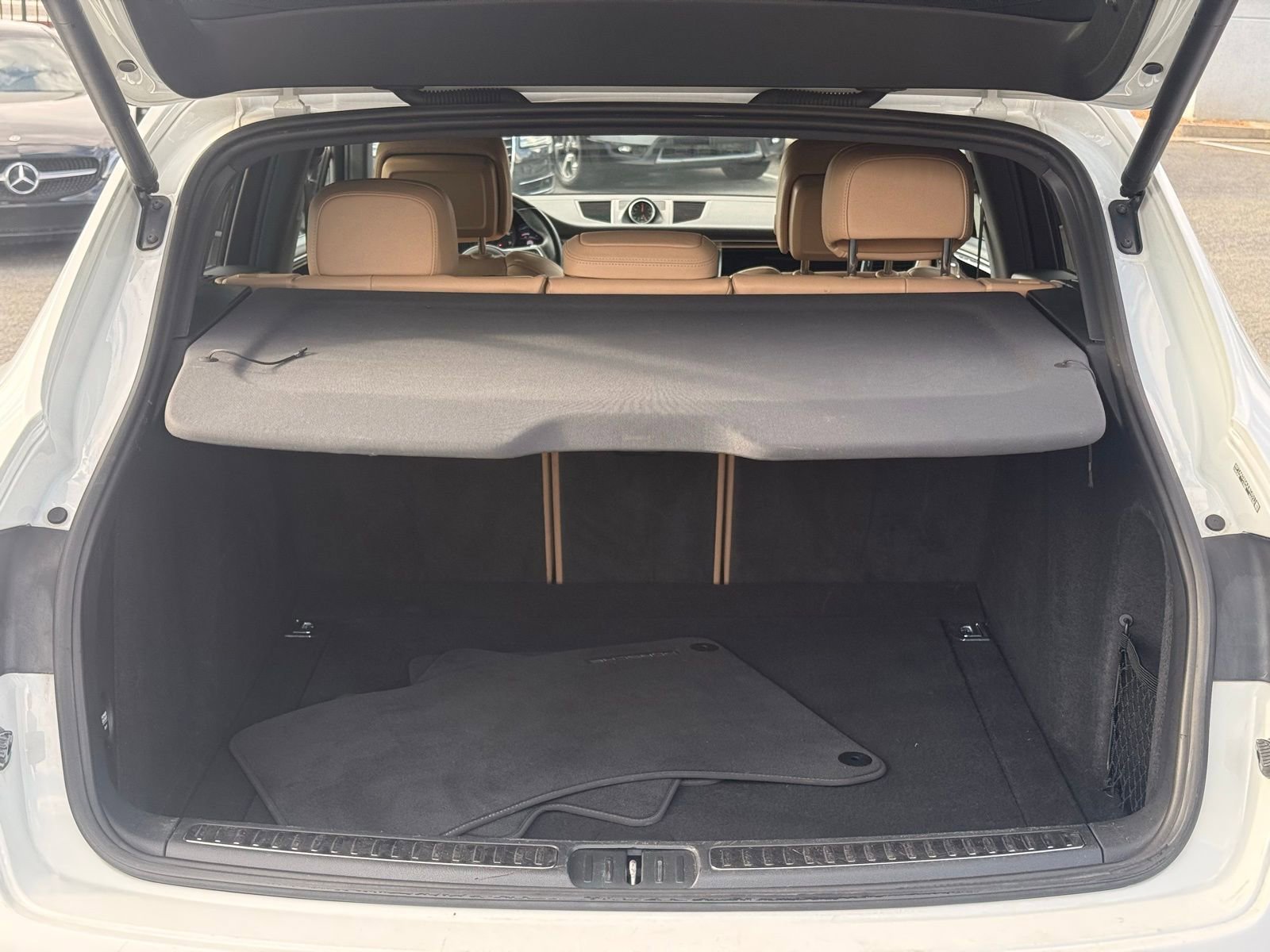 Used 2018 Porsche Macan image 9