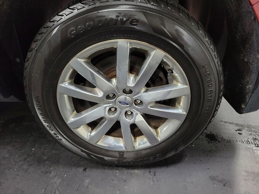 Used 2013 Ford Edge SEL image 11