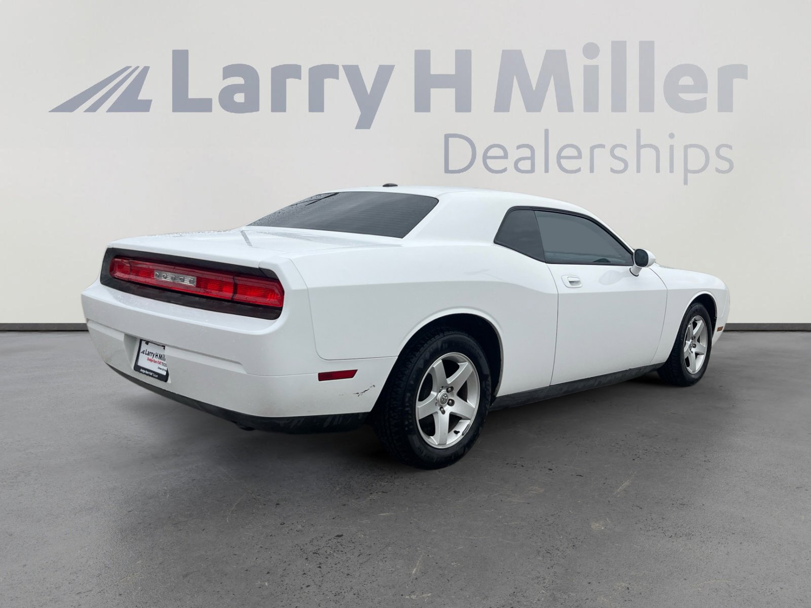 Used 2010 Dodge Challenger SE image 5