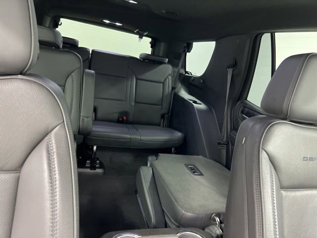 Used 2023 GMC Yukon Denali AWD/4WD image 31