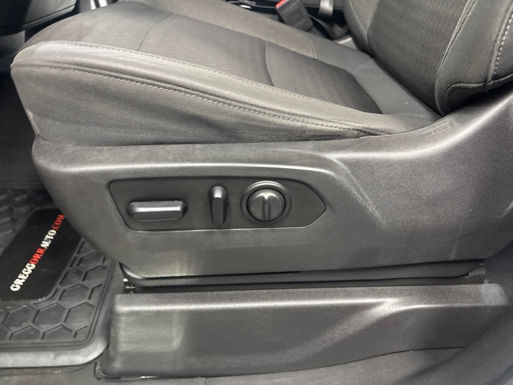 Used 2019 Chevrolet Silverado 1500 LT w/ All-Star Edition AWD/4WD image 30