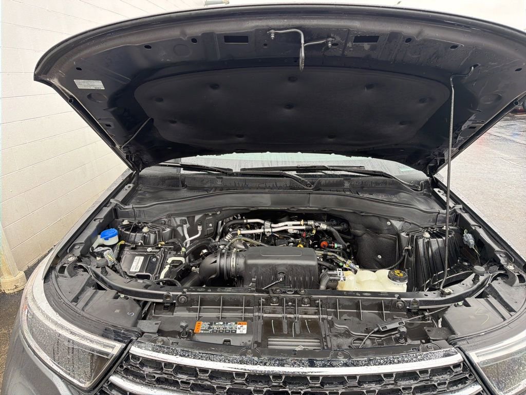 Used 2021 Ford Explorer XLT w/ Equipment Group 202A image 34