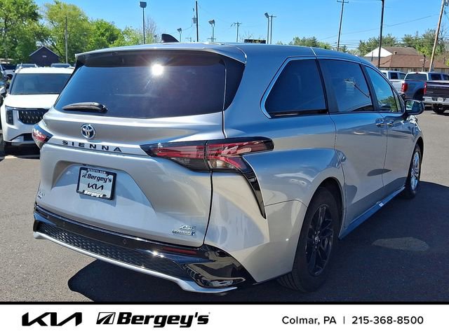 Used 2023 Toyota Sienna XSE AWD/4WD image 5