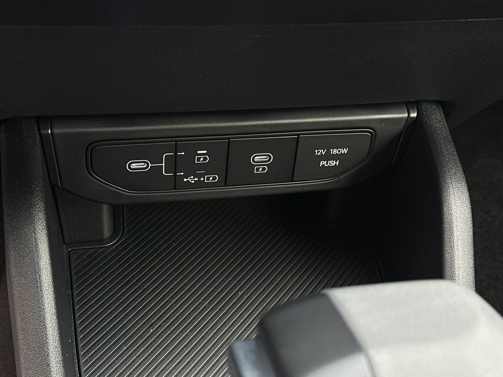 New 2025 Kia K4 LXS image 27