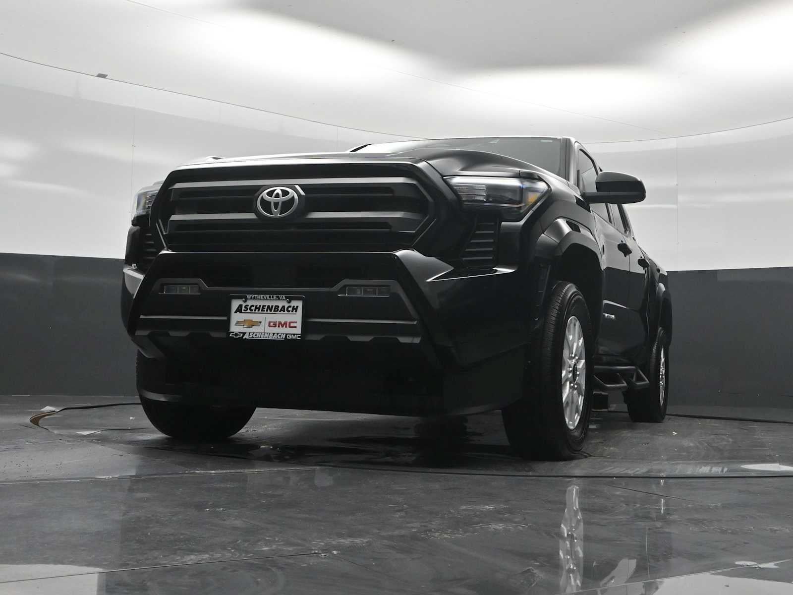 Used 2025 Toyota Tacoma SR5 RWD image 20