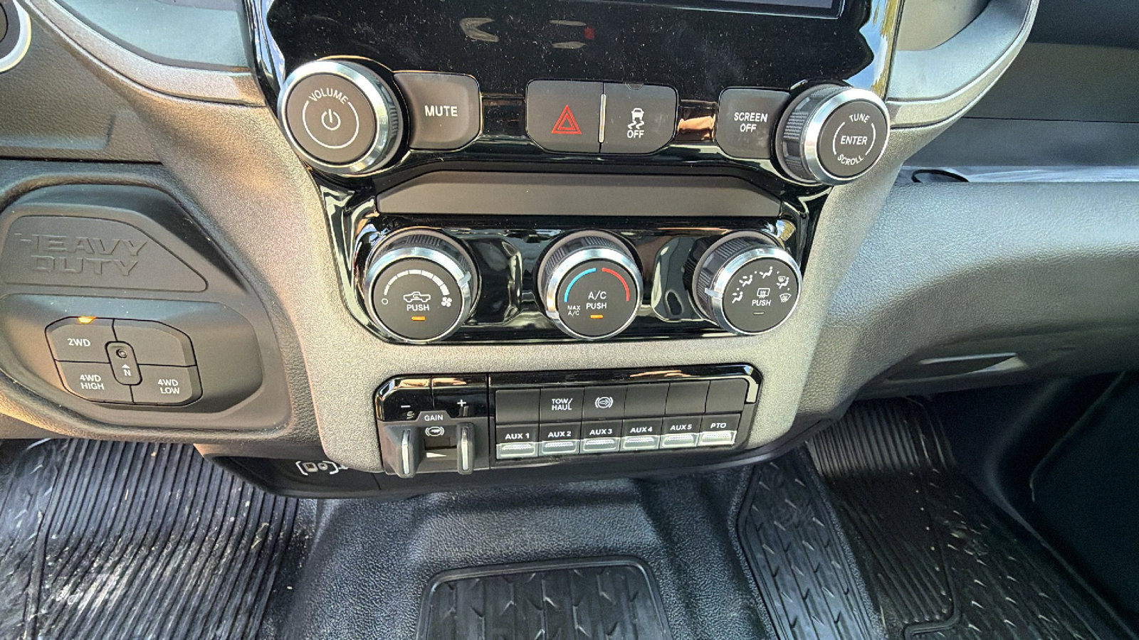 New 2026 RAM 4500 Tradesman w/ Chrome Appearance Group image 29