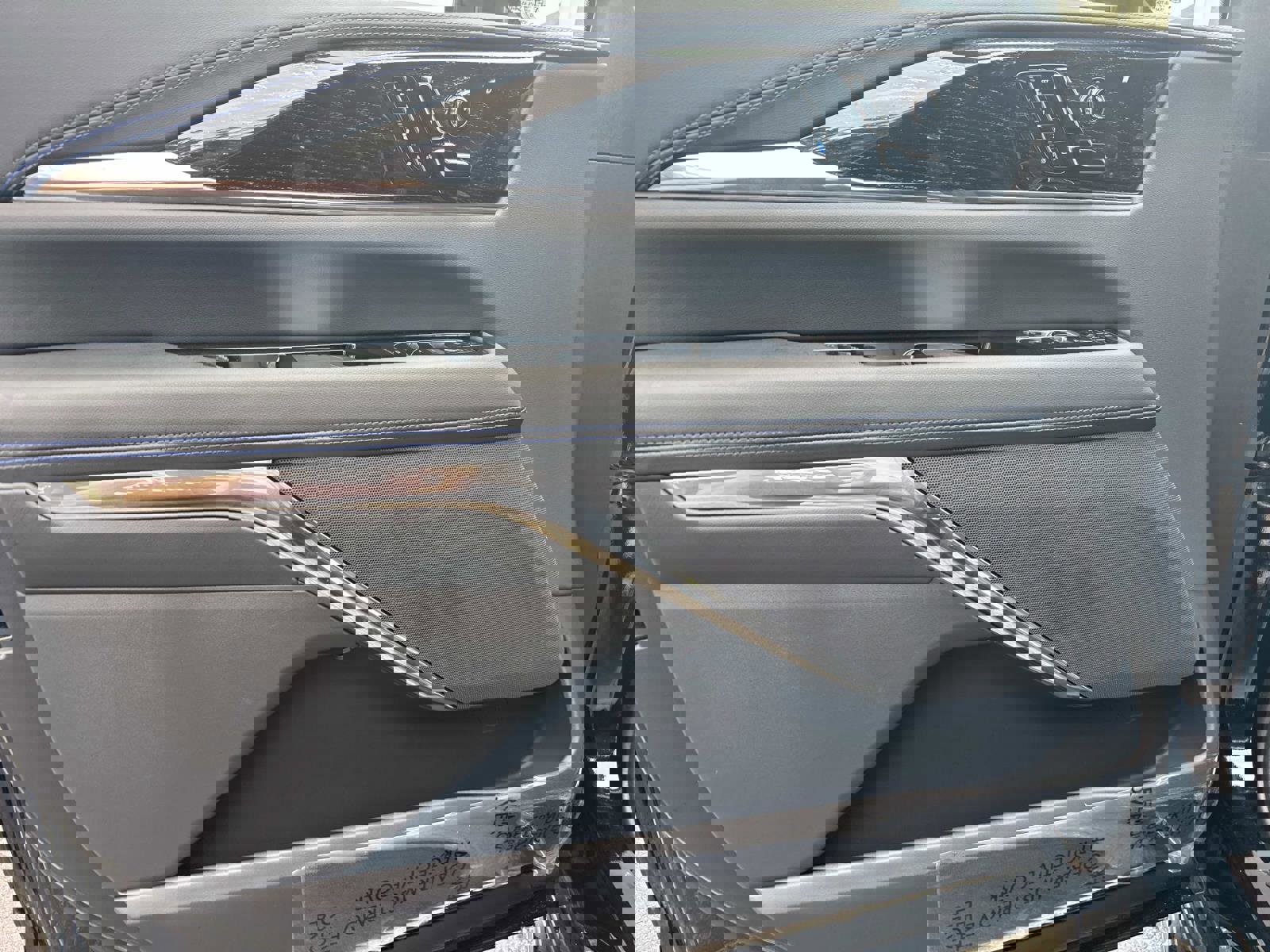 New 2026 Cadillac Escalade IQ Luxury 1 w/ LPO, Floor Liner Package image 12