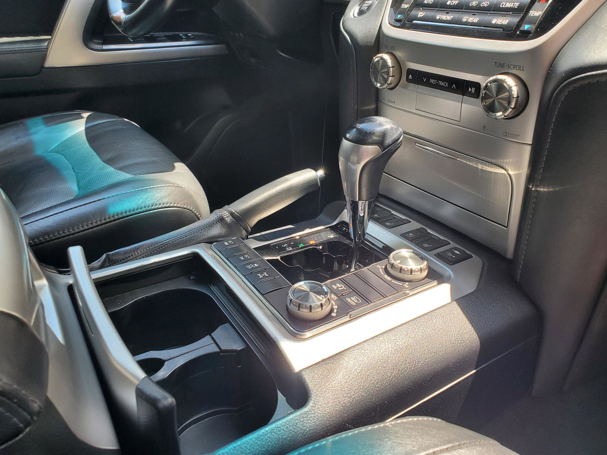 Used 2019 Toyota Land Cruiser w/ Preferred Accessory Package AWD/4WD image 22