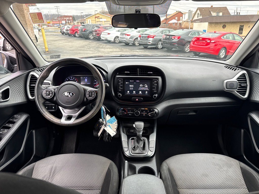 Used 2020 Kia Soul LX image 9