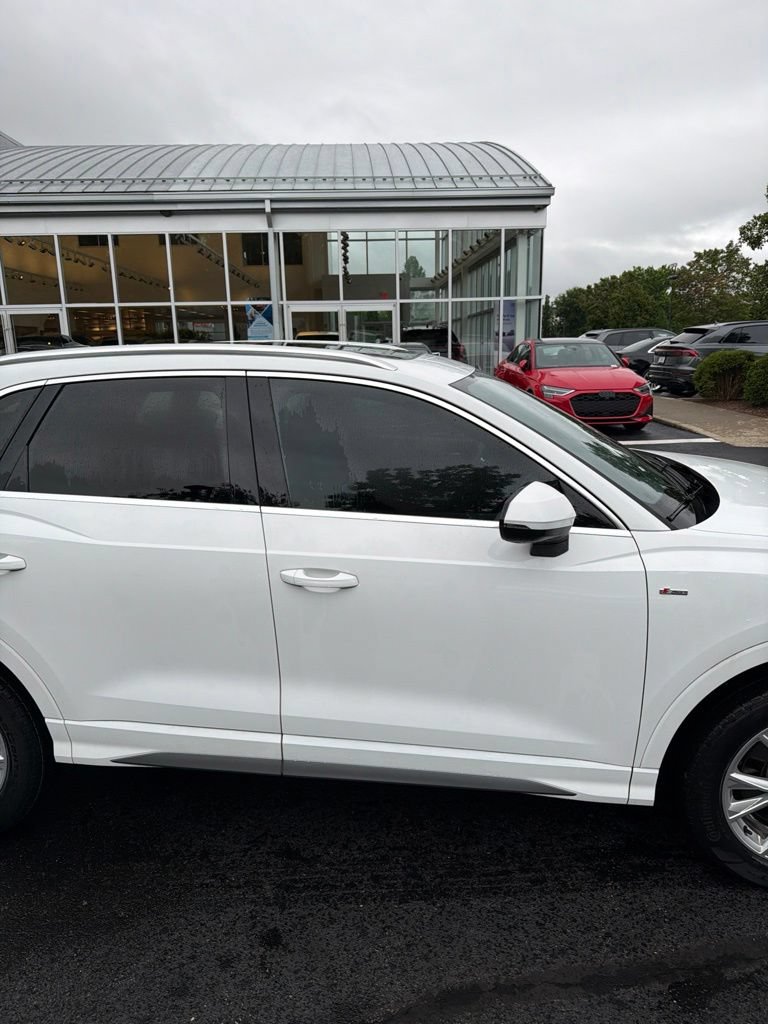 Used 2021 Audi Q3 2.0T Premium AWD/4WD image 7