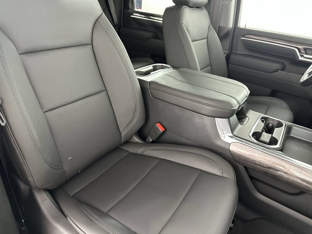 New 2026 Chevrolet Silverado 2500 LTZ w/ LTZ Convenience Package AWD/4WD image 29