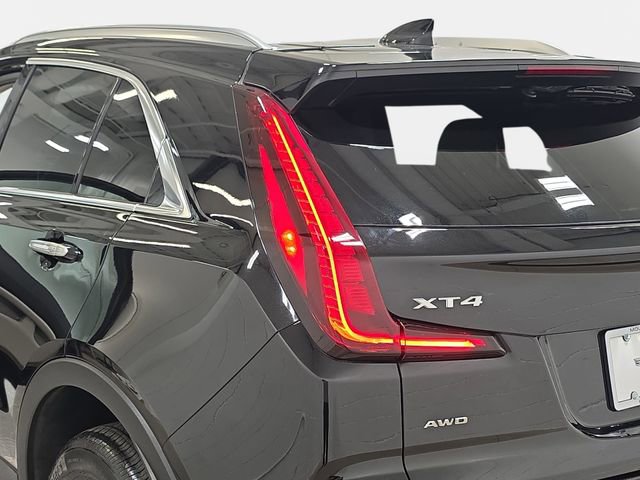 Used 2022 Cadillac XT4 Premium Luxury w/ Cold Weather Package image 31