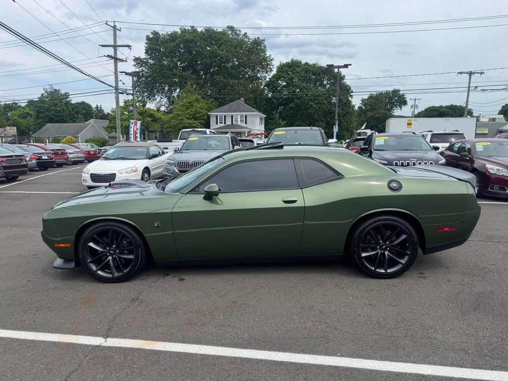 Used 2019 Dodge Challenger R/T Scat Pack w/ Shaker Package RWD image 11