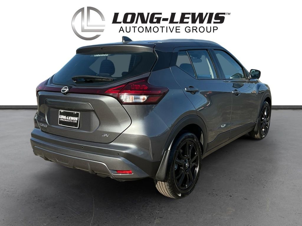 Used 2023 Nissan Kicks SV FWD image 7