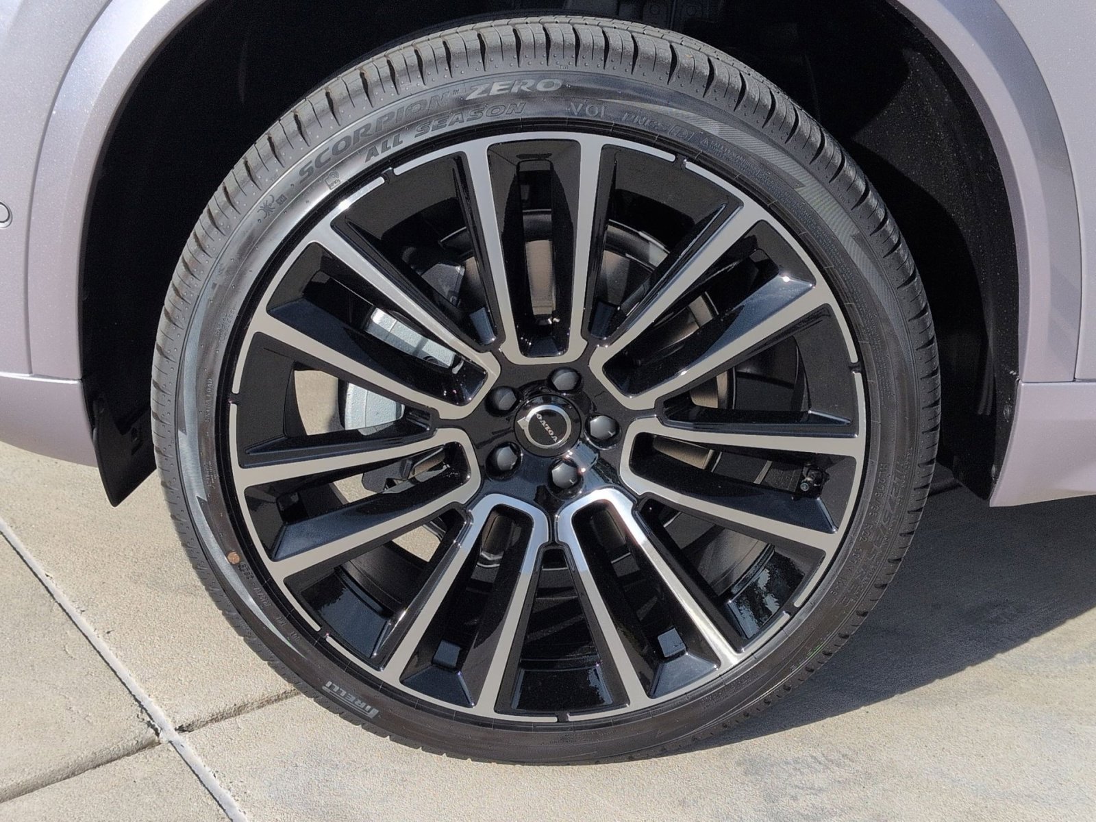 New 2026 Volvo XC90 B6 Ultra image 12