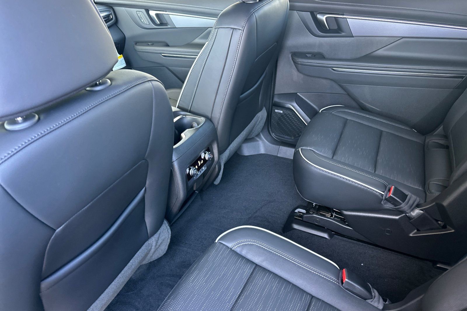 New 2026 Buick Enclave Sport Touring w/ Power Package FWD image 10