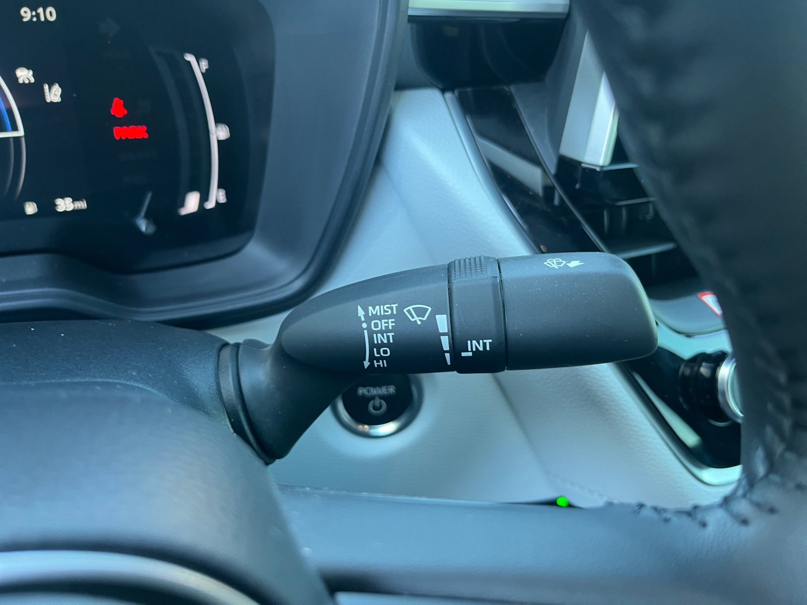 Used 2025 Toyota Corolla SE image 11