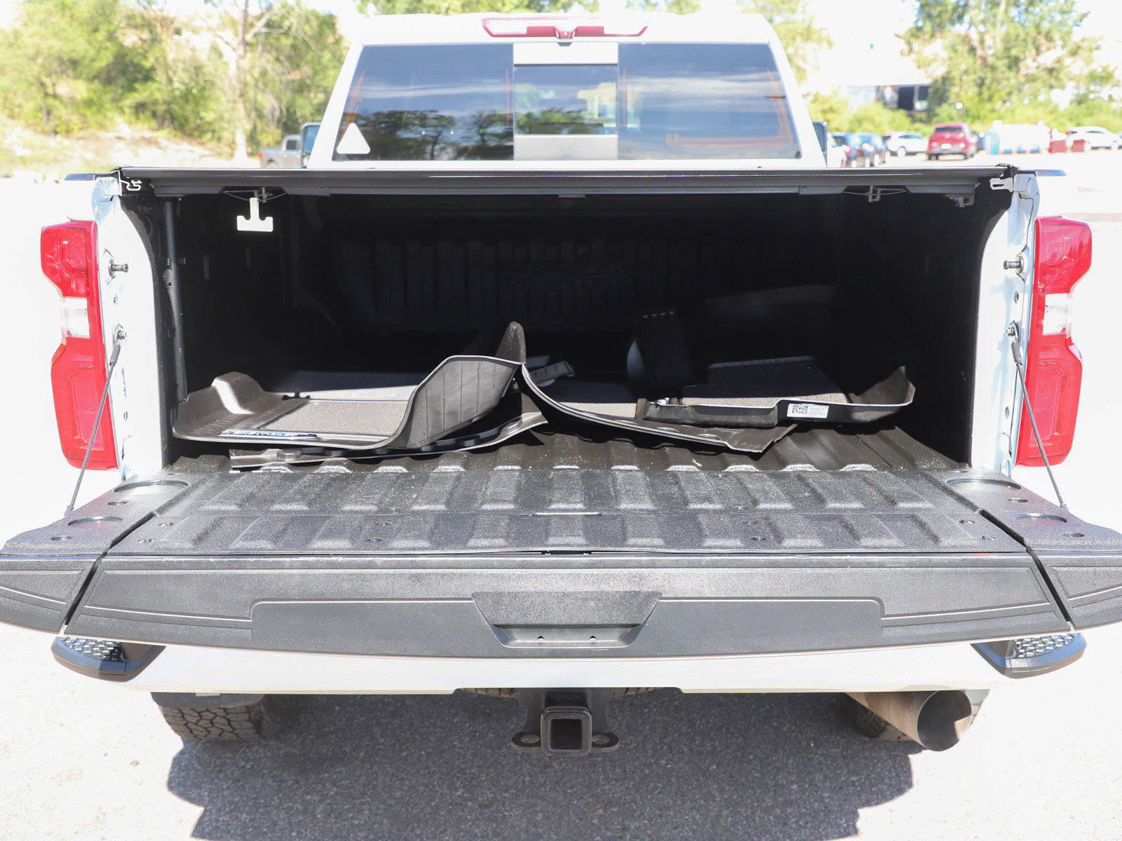 Used 2022 Chevrolet Silverado 2500 High Country w/ Safety Package II AWD/4WD image 17