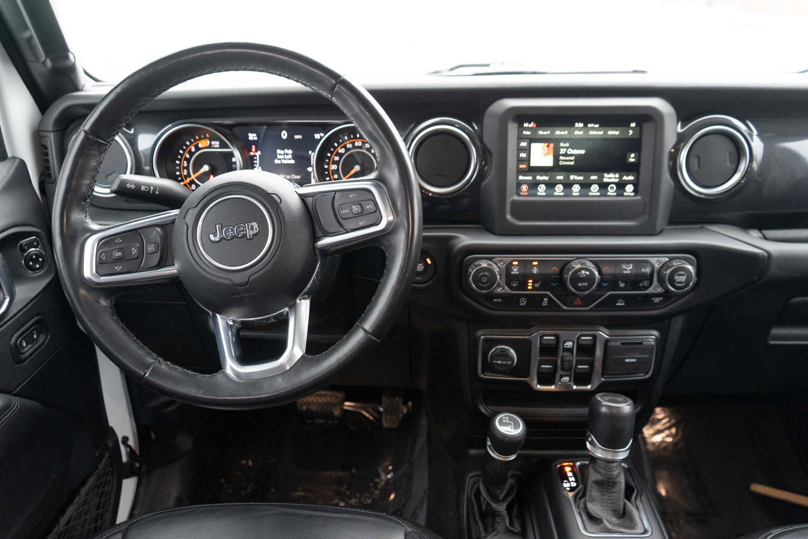 Used 2021 Jeep Wrangler Unlimited Sahara image 12