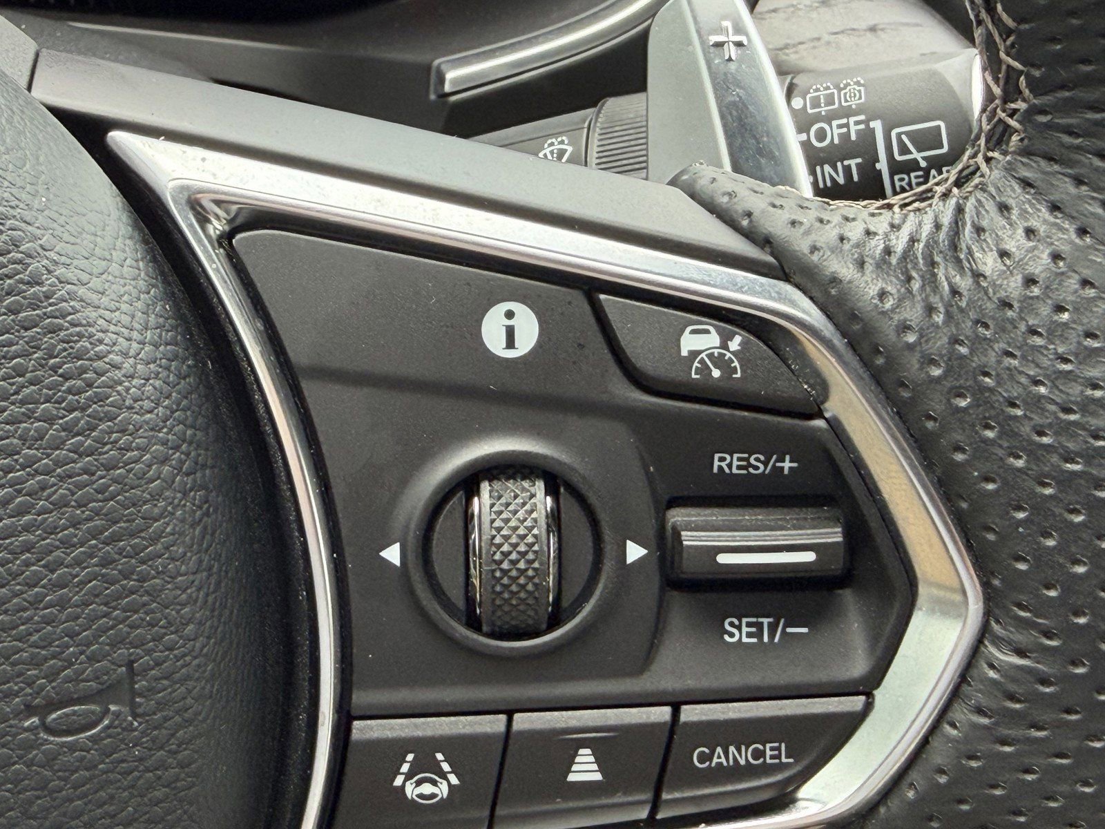 Used 2023 Acura MDX Type S AWD/4WD image 32