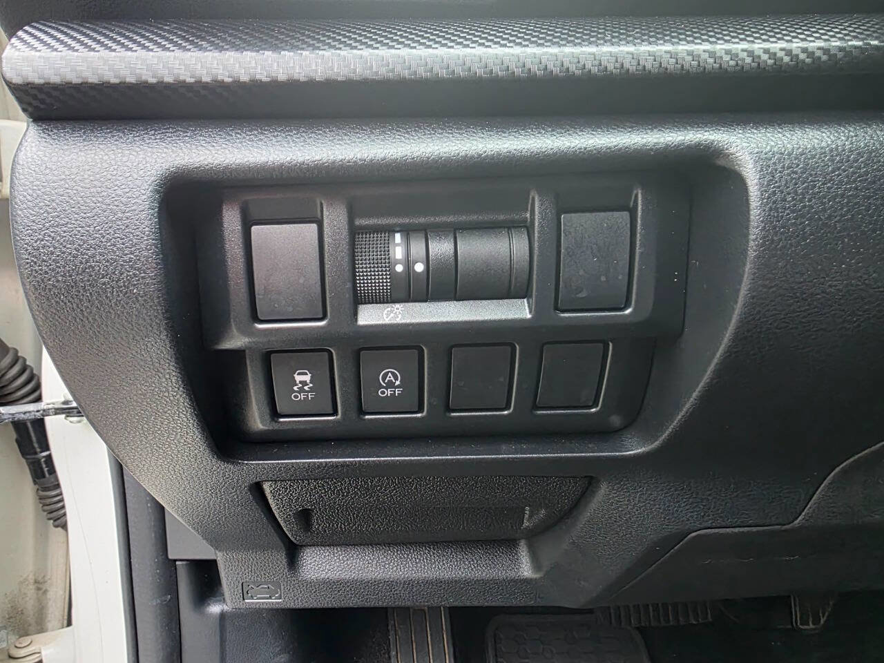 Used 2020 Subaru Crosstrek 2.0i Premium image 15