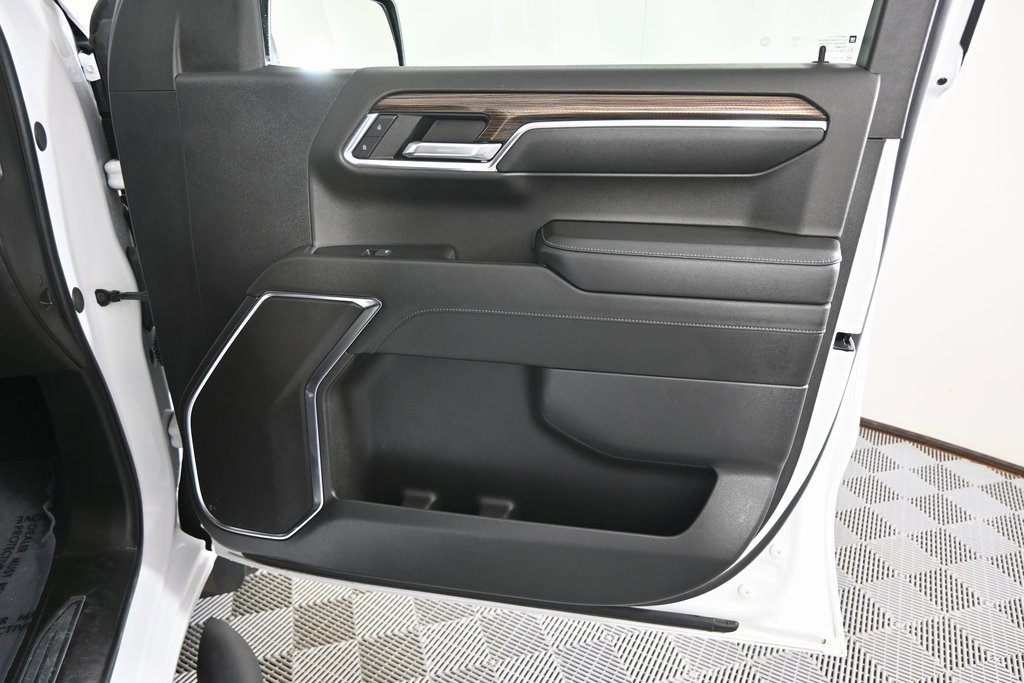 Used 2024 Chevrolet Silverado 1500 RST w/ Redline Edition image 13