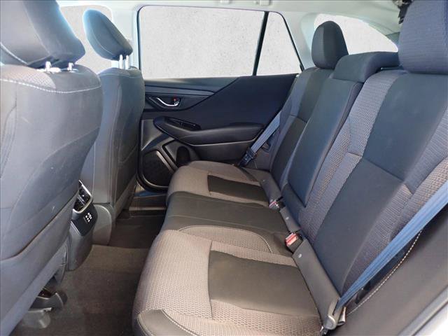 Certified 2025 Subaru Outback Premium AWD/4WD image 10