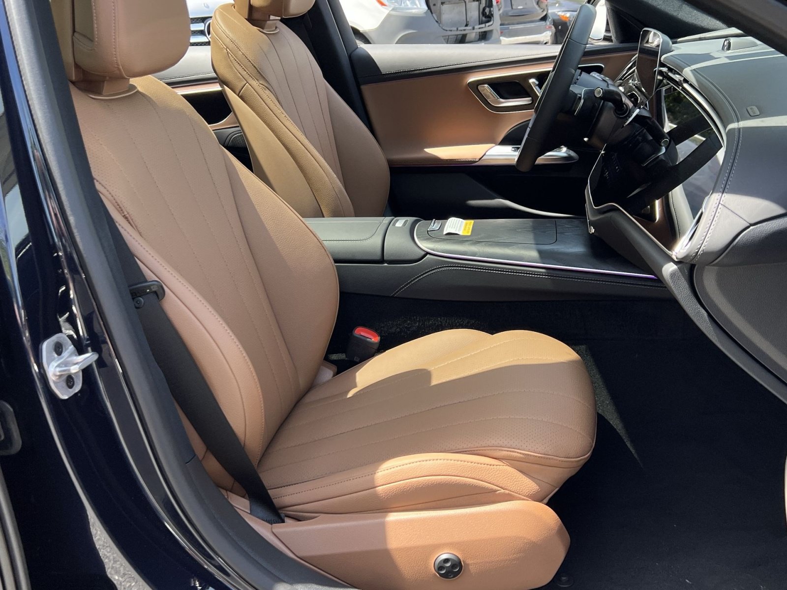 New 2026 Mercedes-Benz E 350 4MATIC Sedan image 33
