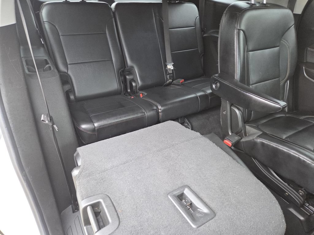 Used 2019 Chevrolet Traverse RS FWD image 21