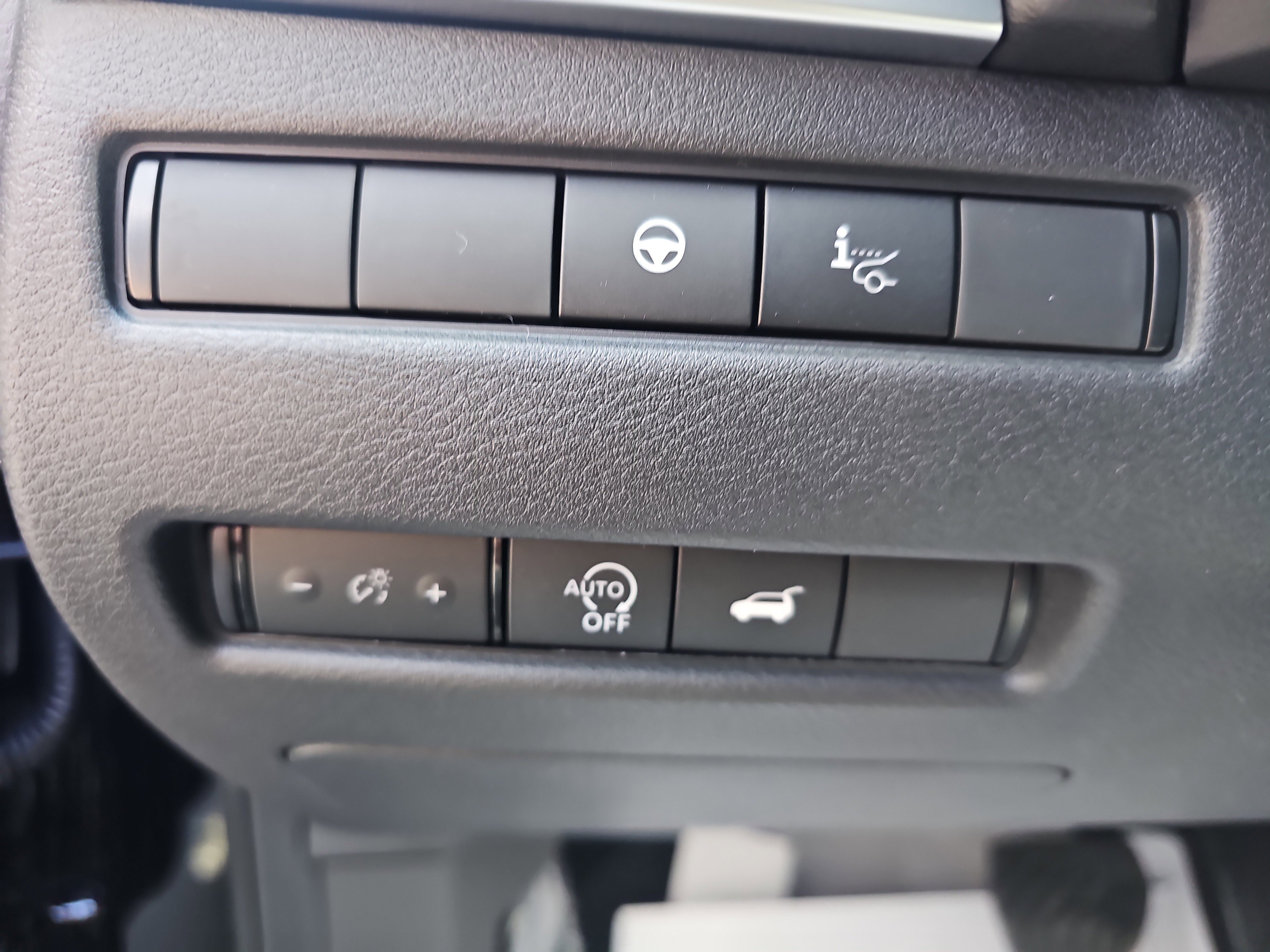 New 2026 Nissan Rogue Platinum AWD/4WD image 10
