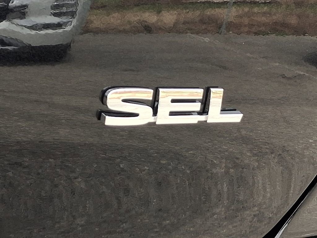 New 2026 Mitsubishi Outlander SEL image 14