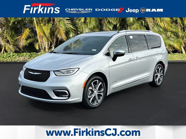 New 2026 Chrysler Pacifica Pinnacle