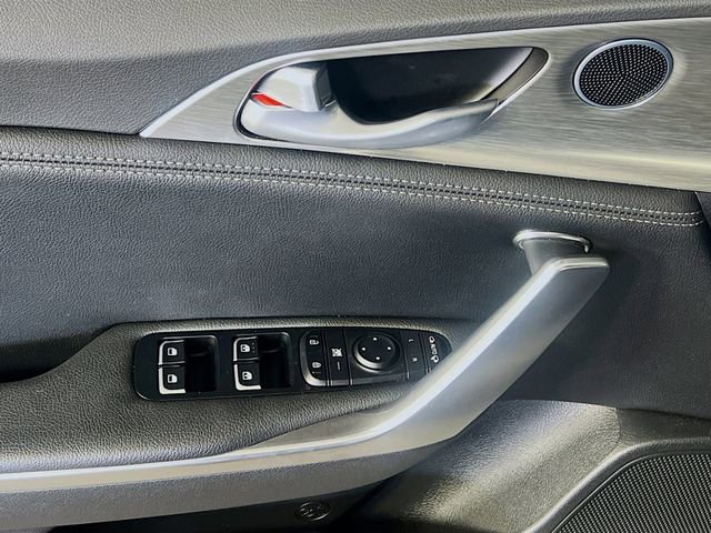 Used 2022 Kia Stinger GT1 AWD/4WD image 12