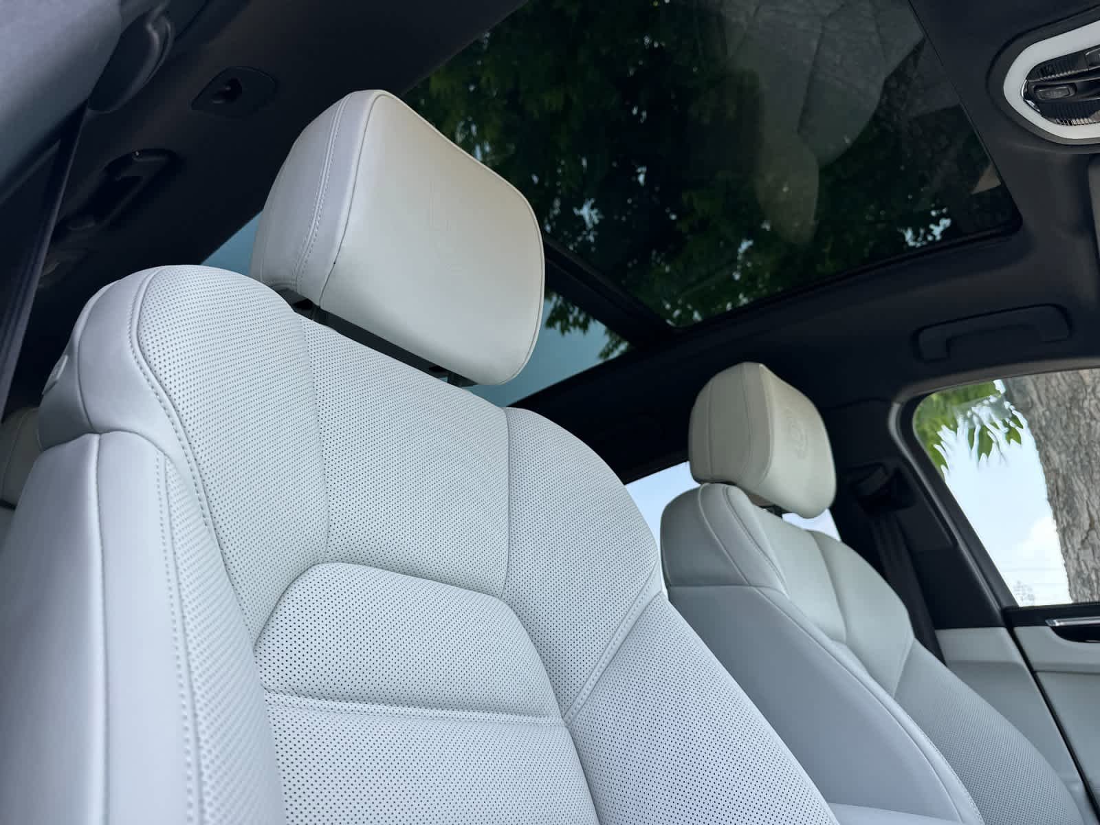 New 2026 Porsche Macan AWD/4WD image 18
