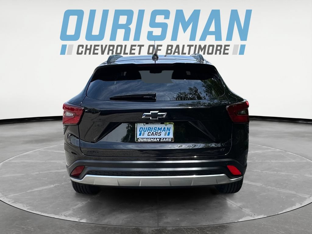 Used 2024 Chevrolet Trax LT w/ Driver Confidence Package FWD image 5