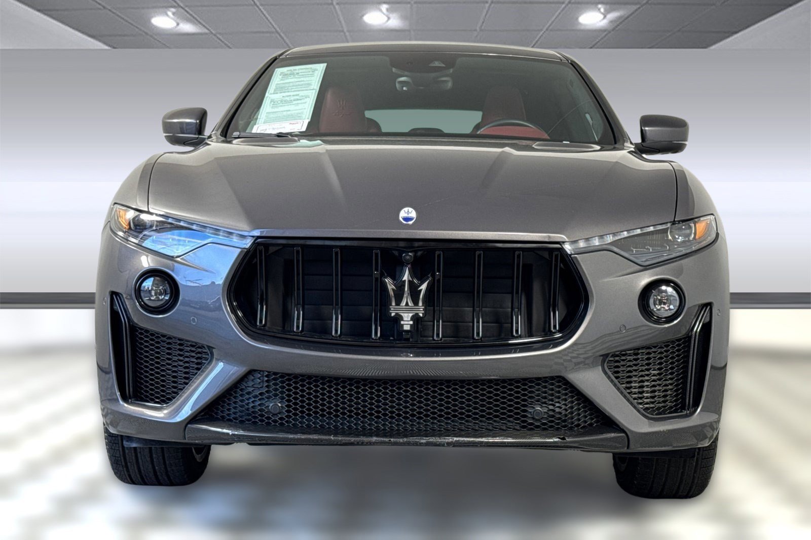 Used 2023 Maserati Levante Trofeo image 5