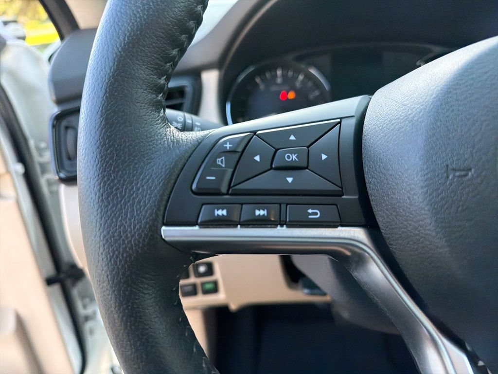 Used 2020 Nissan Rogue SL w/ Premium Package FWD image 23