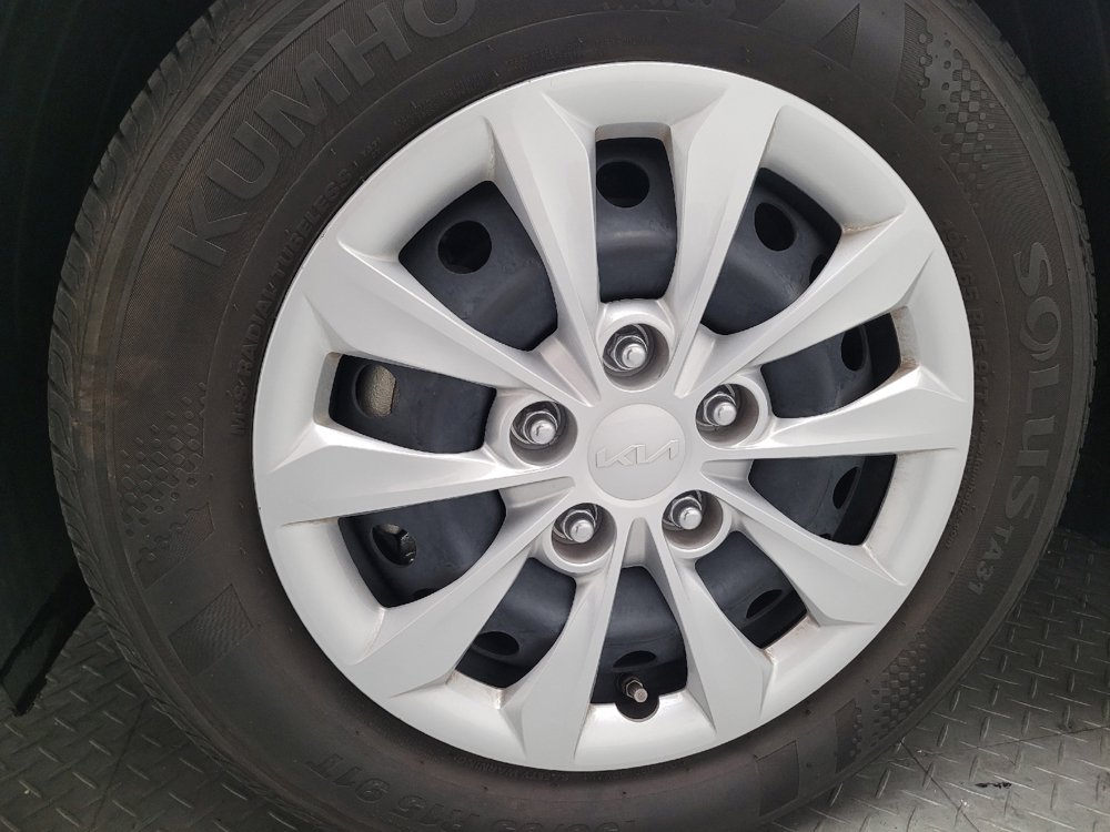 Used 2024 Kia Forte LX FWD image 31
