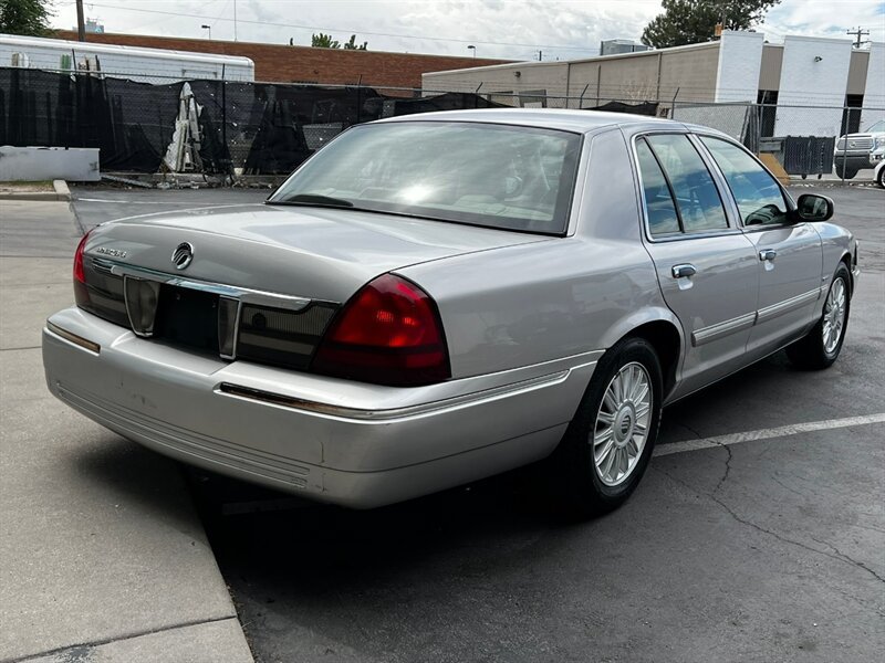 Used 2009 Mercury Grand Marquis LS RWD image 7