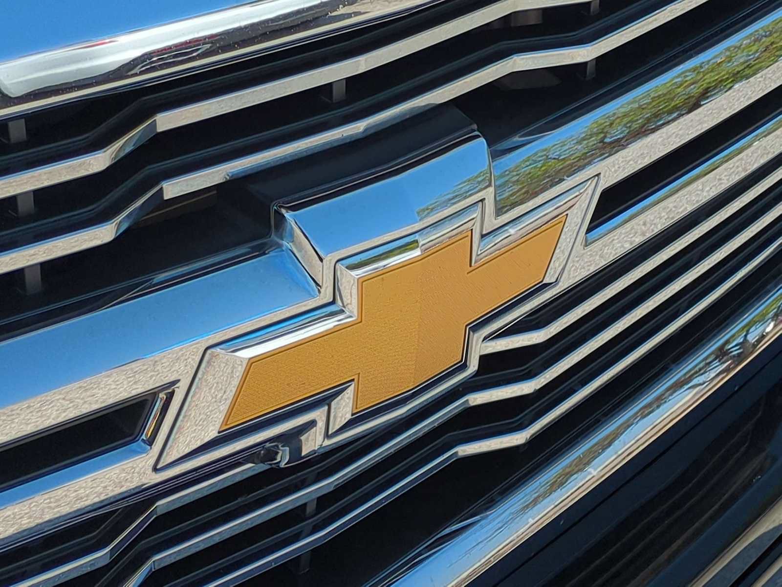 Used 2014 Chevrolet Silverado 1500 High Country w/ High Country Premium Package AWD/4WD image 30