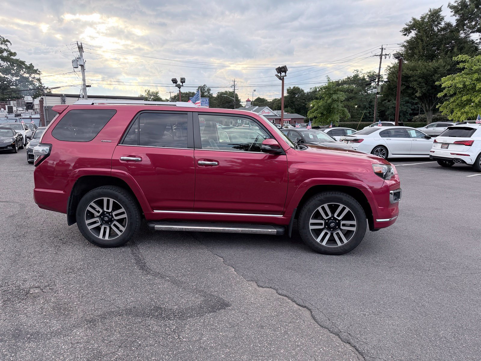 Used 2017 Toyota 4Runner Limited AWD/4WD image 6