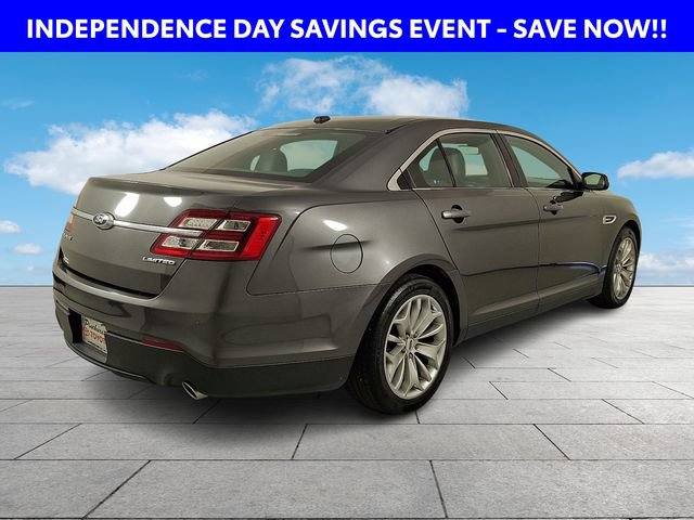 Used 2016 Ford Taurus Limited w/ Equipment Group 301A FWD image 8