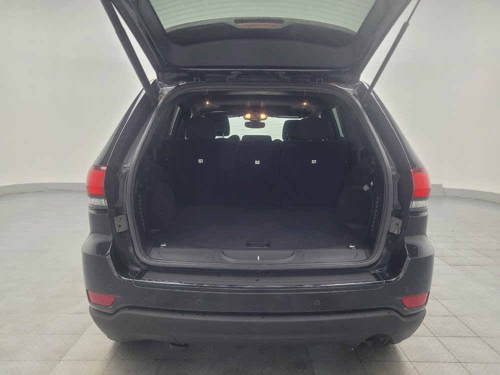 Used 2018 Jeep Grand Cherokee Laredo AWD/4WD image 29