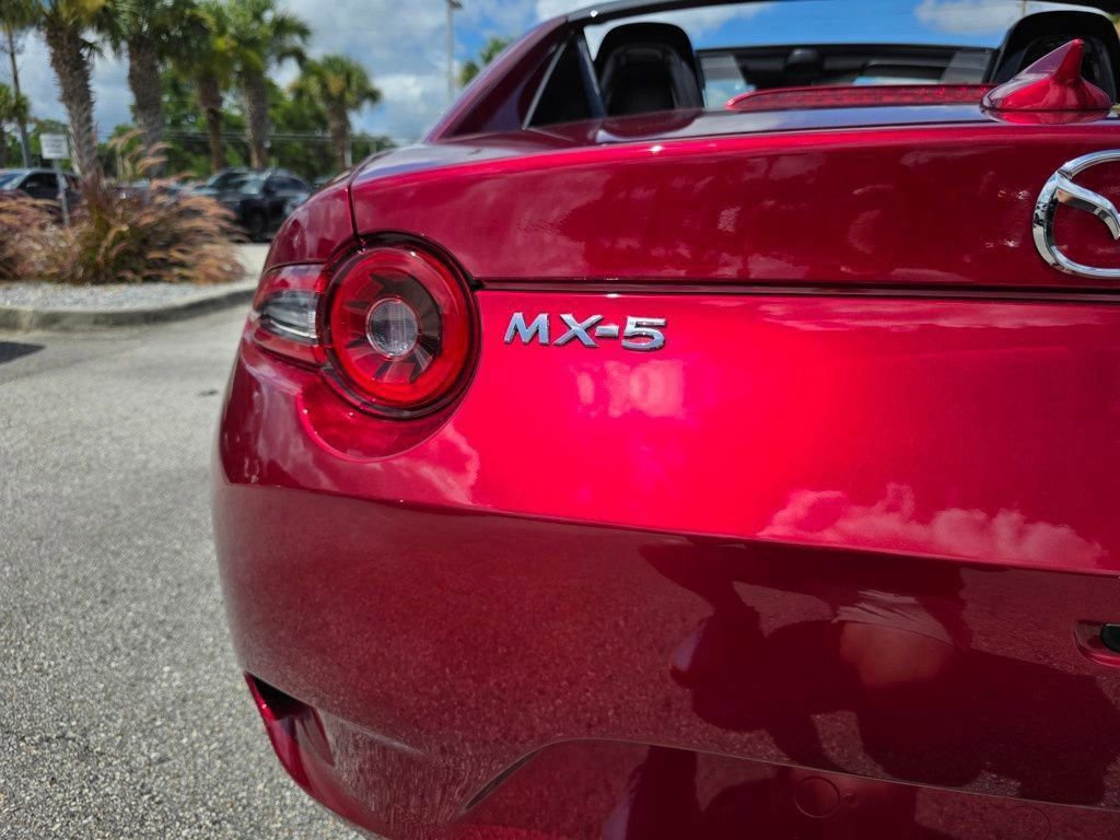 New 2025 MAZDA MX-5 Miata RF Grand Touring w/ Weather Package image 15