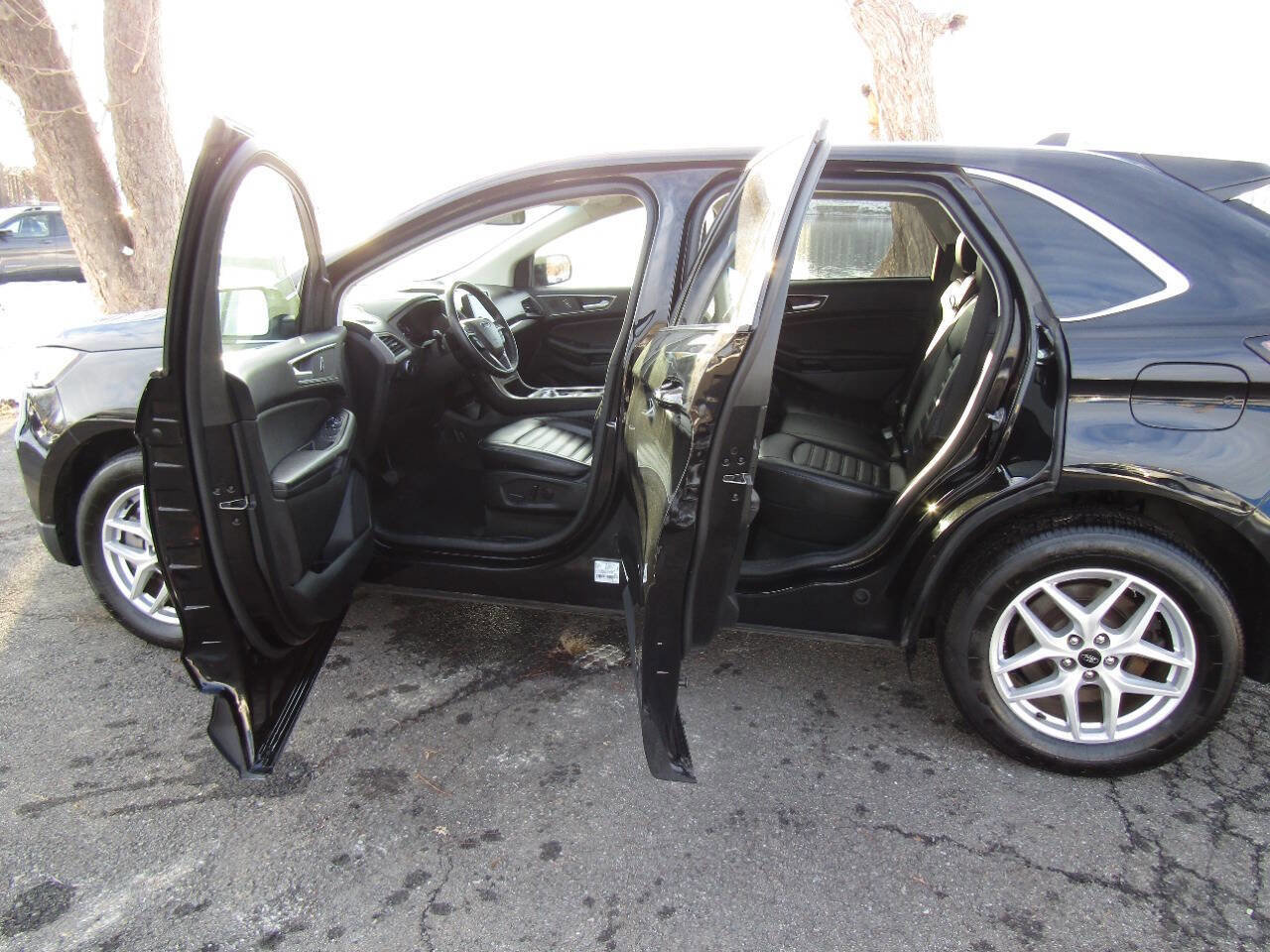 Used 2023 Ford Edge SEL image 20