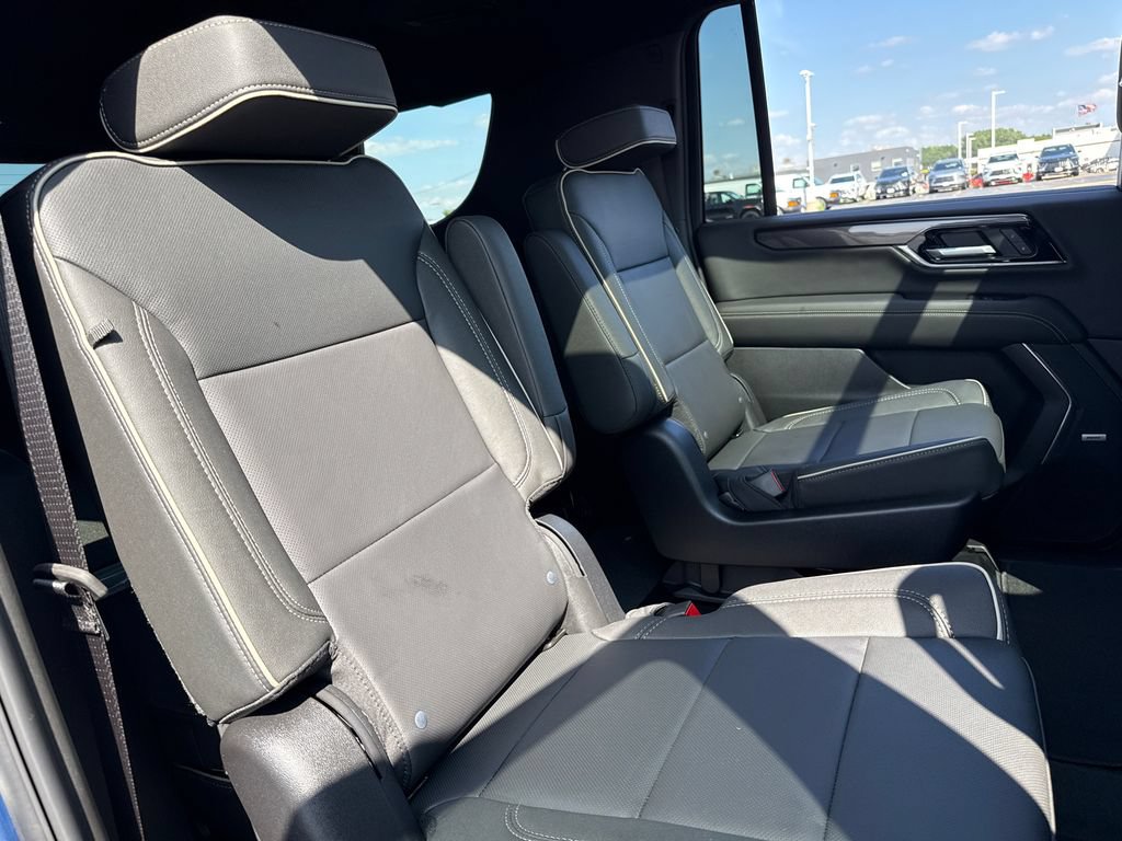 New 2026 GMC Yukon XL Elevation w/ Elevation Premium Package AWD/4WD image 36
