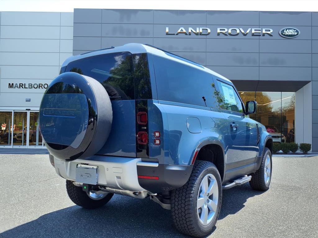 New 2025 Land Rover Defender 90 S image 2